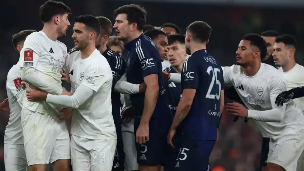 Arsenal nhận án phạt nặng